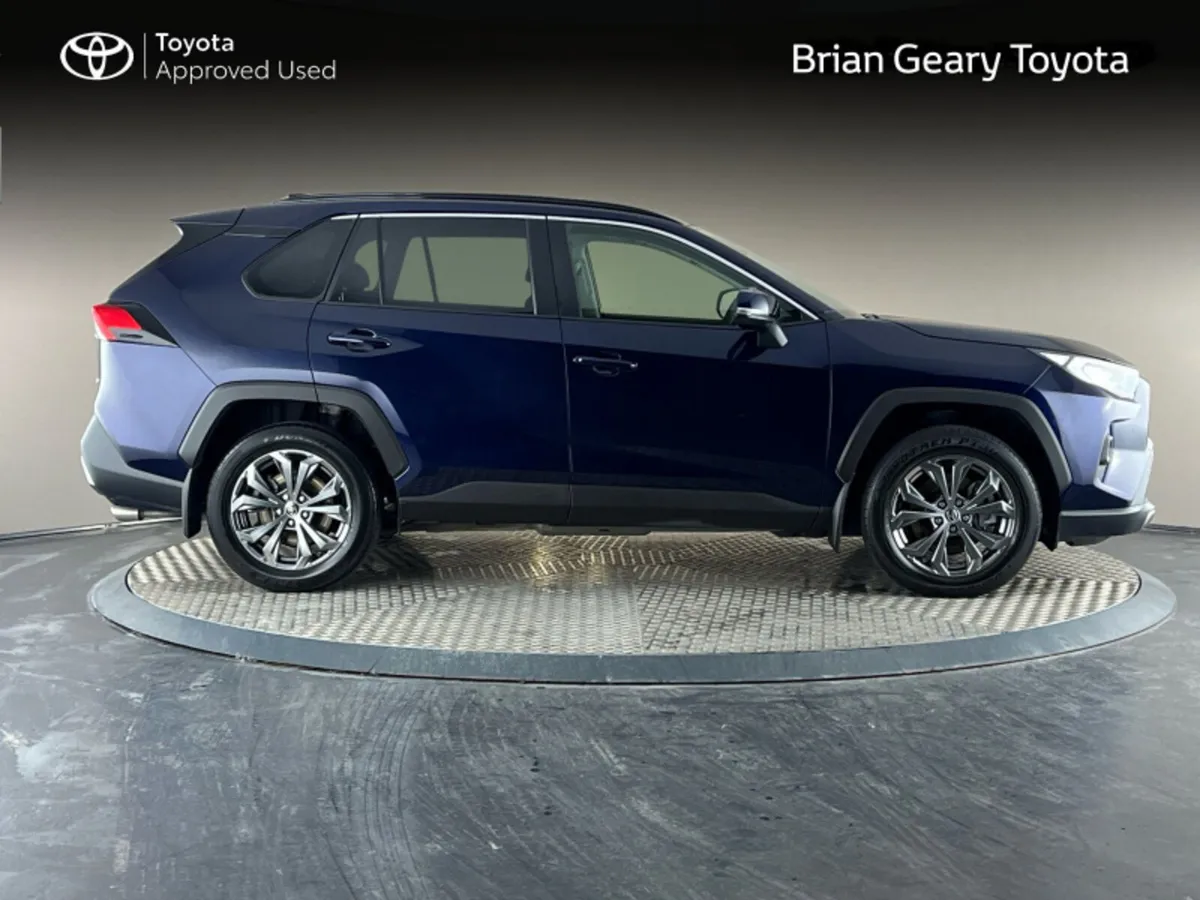 Toyota RAV4 HYBRID SOL - Image 3
