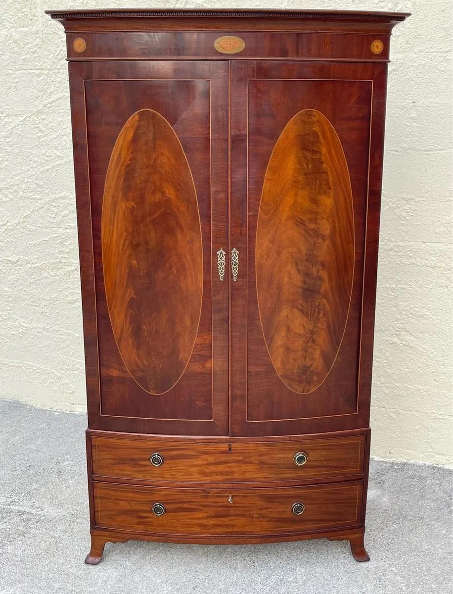 Robert Strahan  gentleman’s wardrobe - Image 1