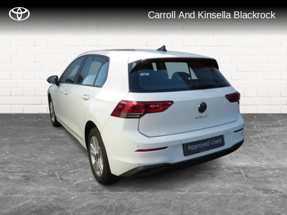 Volkswagen Golf Life 1.0 TSi Manual - Image 2