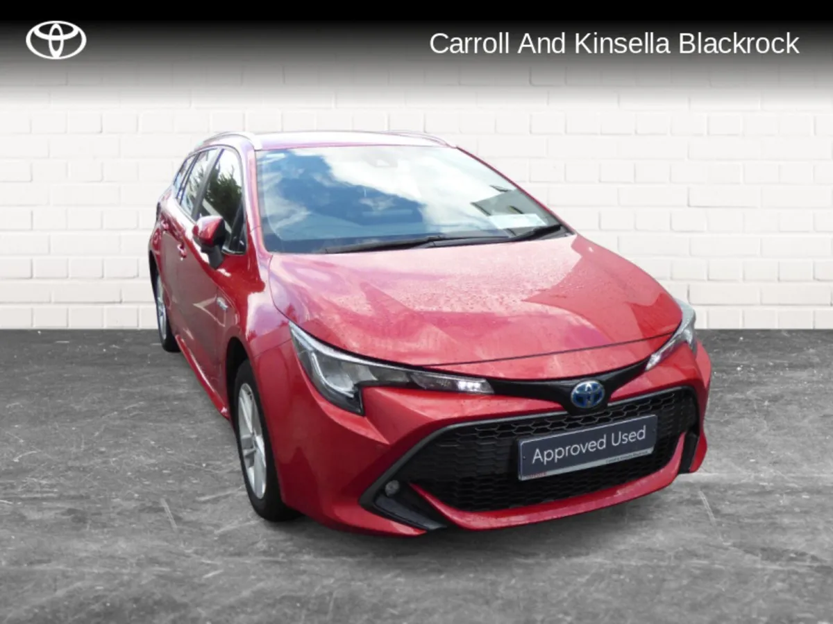 Toyota Corolla Hybrid Luna Touring Sports - Image 1