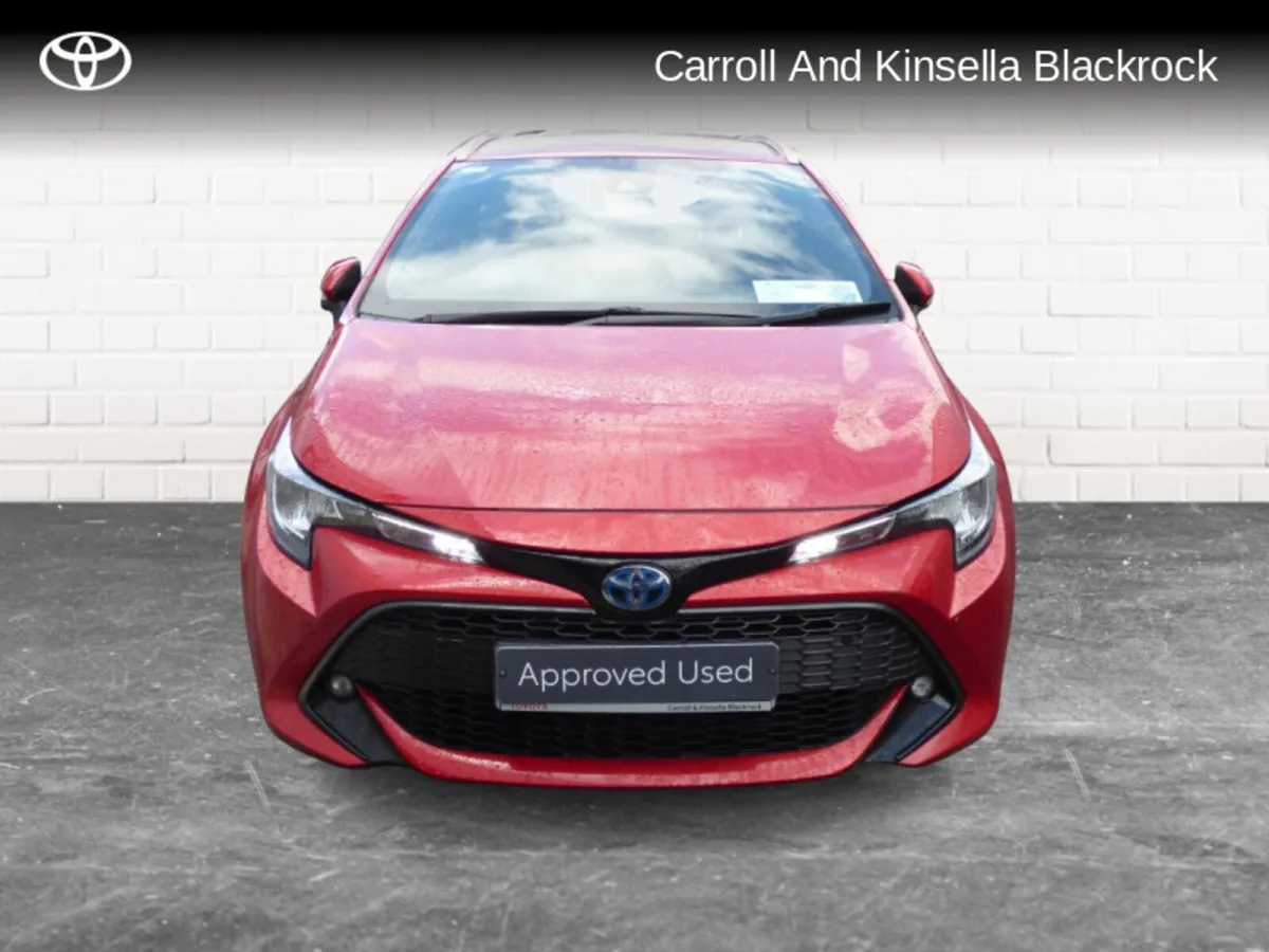 Toyota Corolla Hybrid Luna Touring Sports - Image 4