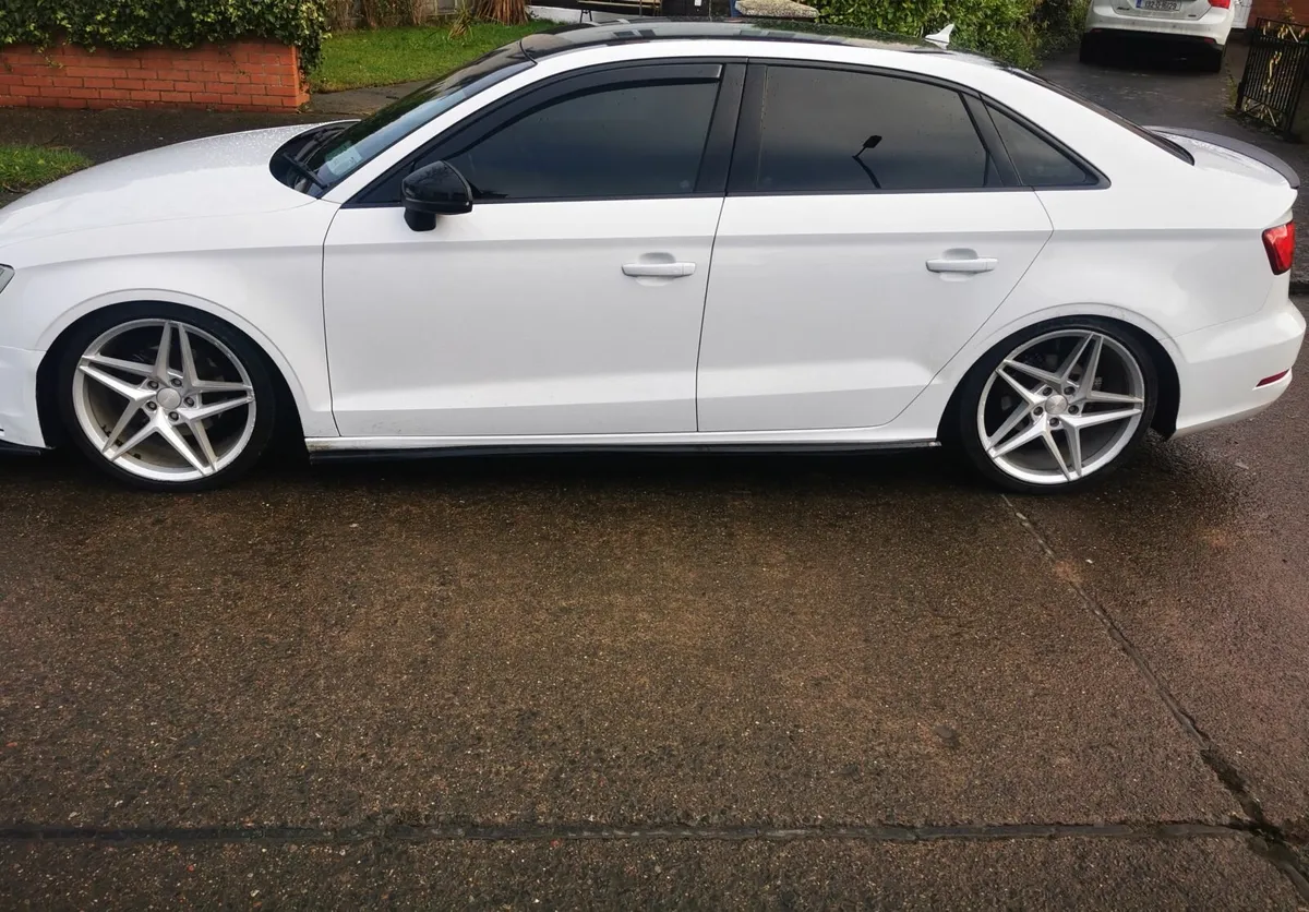 Audi A3 2015 - Image 3