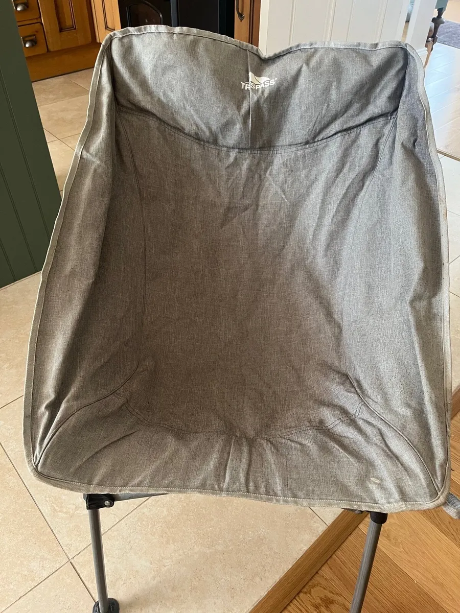 Trespass Camping Seat - Image 4