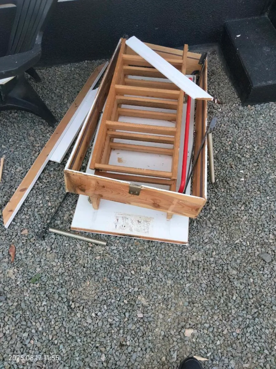 Attic stairs - Image 3