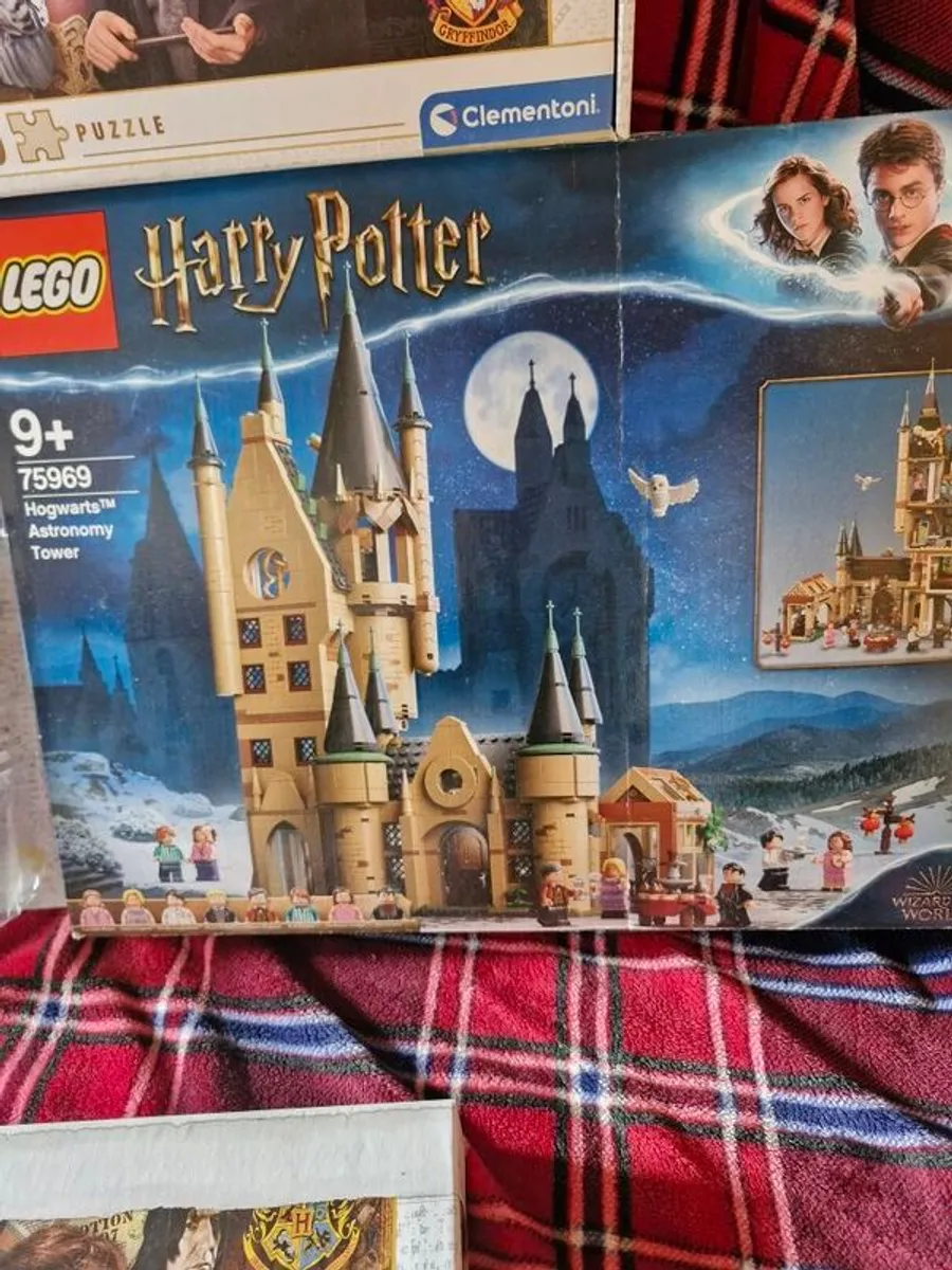 Harry Potter lego bundle and jigsaw & figure - Image 1