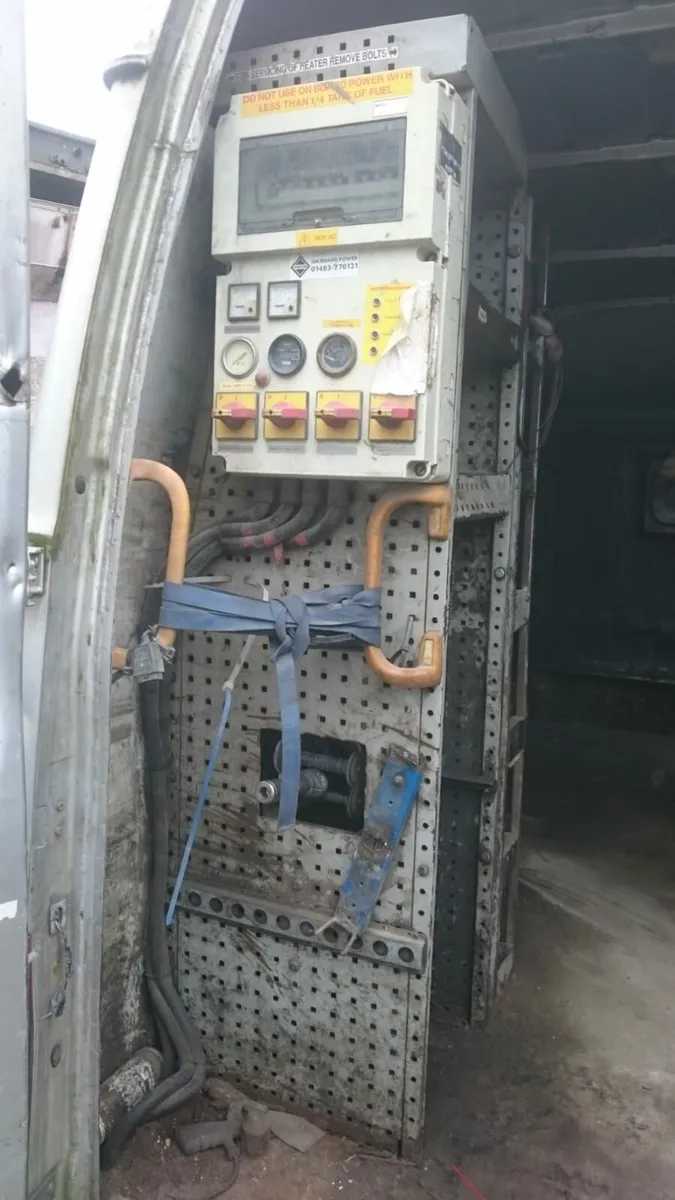 2007 Ford transit - Image 3