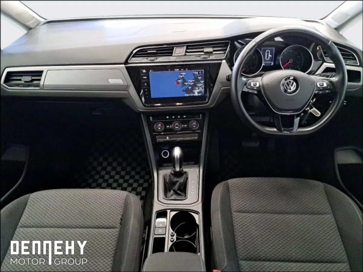 Volkswagen Touran Automatic Trendline TSI 110HP - Image 3