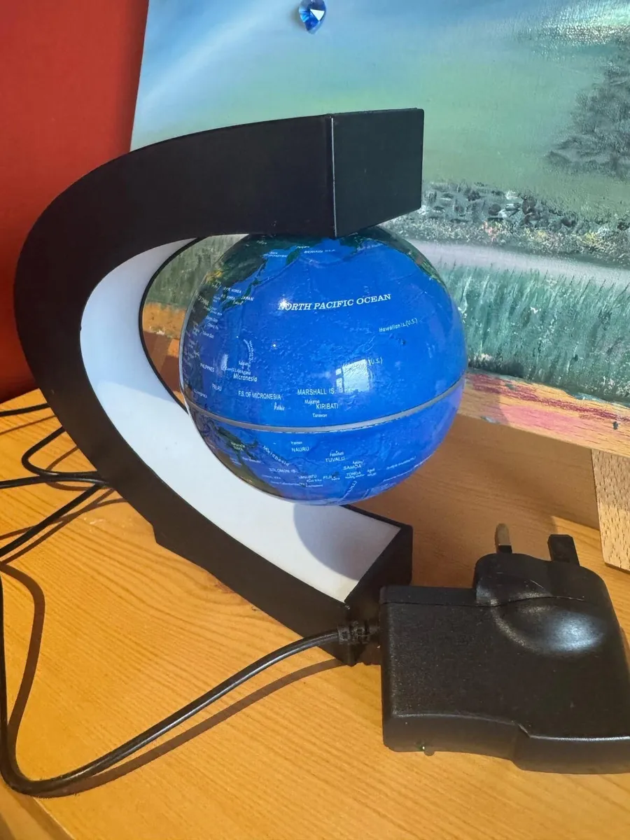 Levitation Floating World Map Globe - Image 2