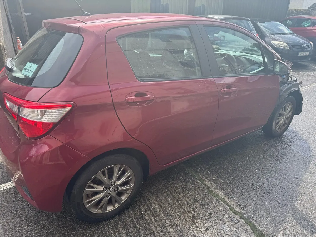 Toyota Yaris Hybrid 2018 - Image 3