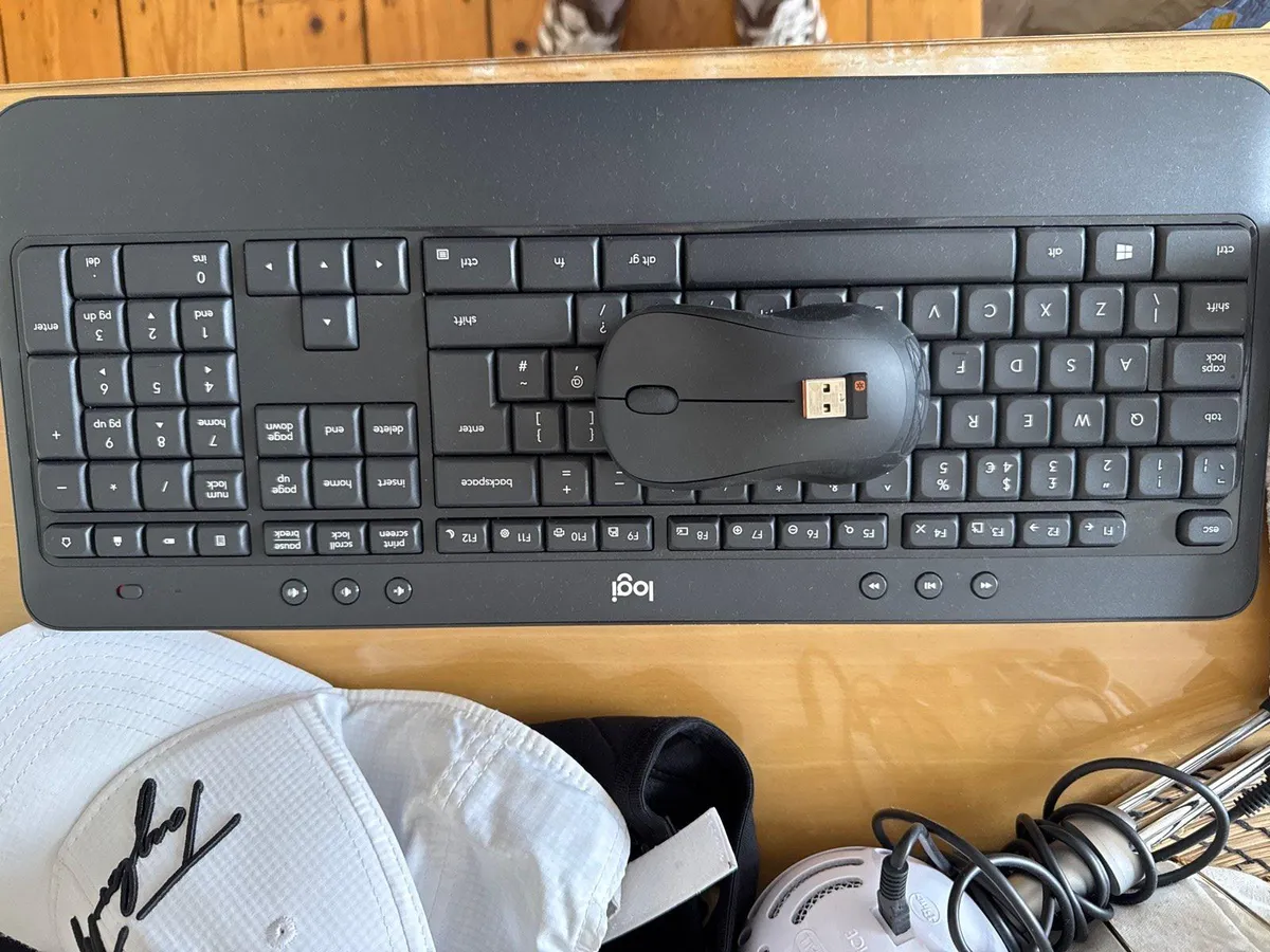 Wireless mouse and keyboard (USB)