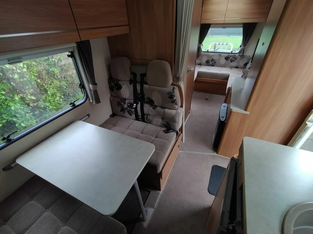 Campervan / Motorhome - Image 4