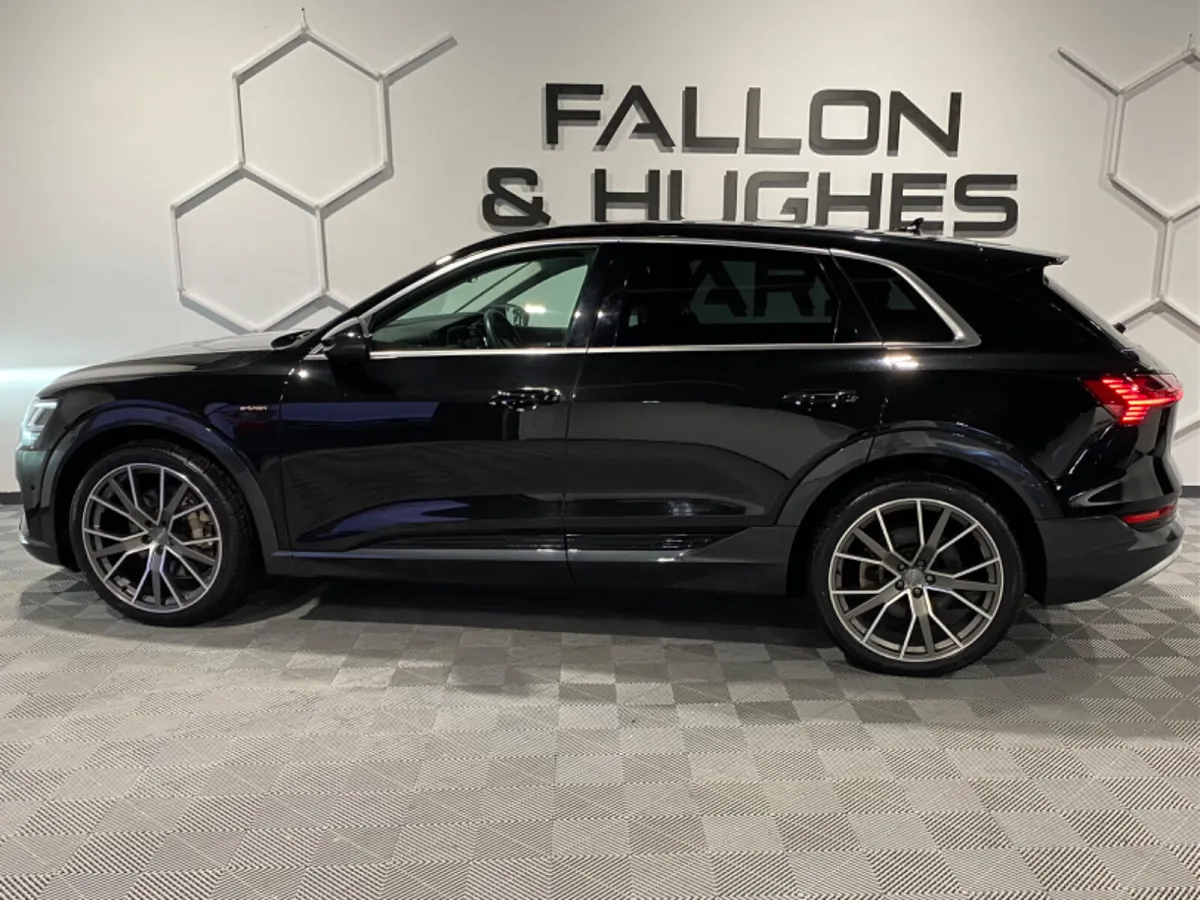AUDI E-TRON TECHNIK 55 QUATTRO 95KWH - Image 3