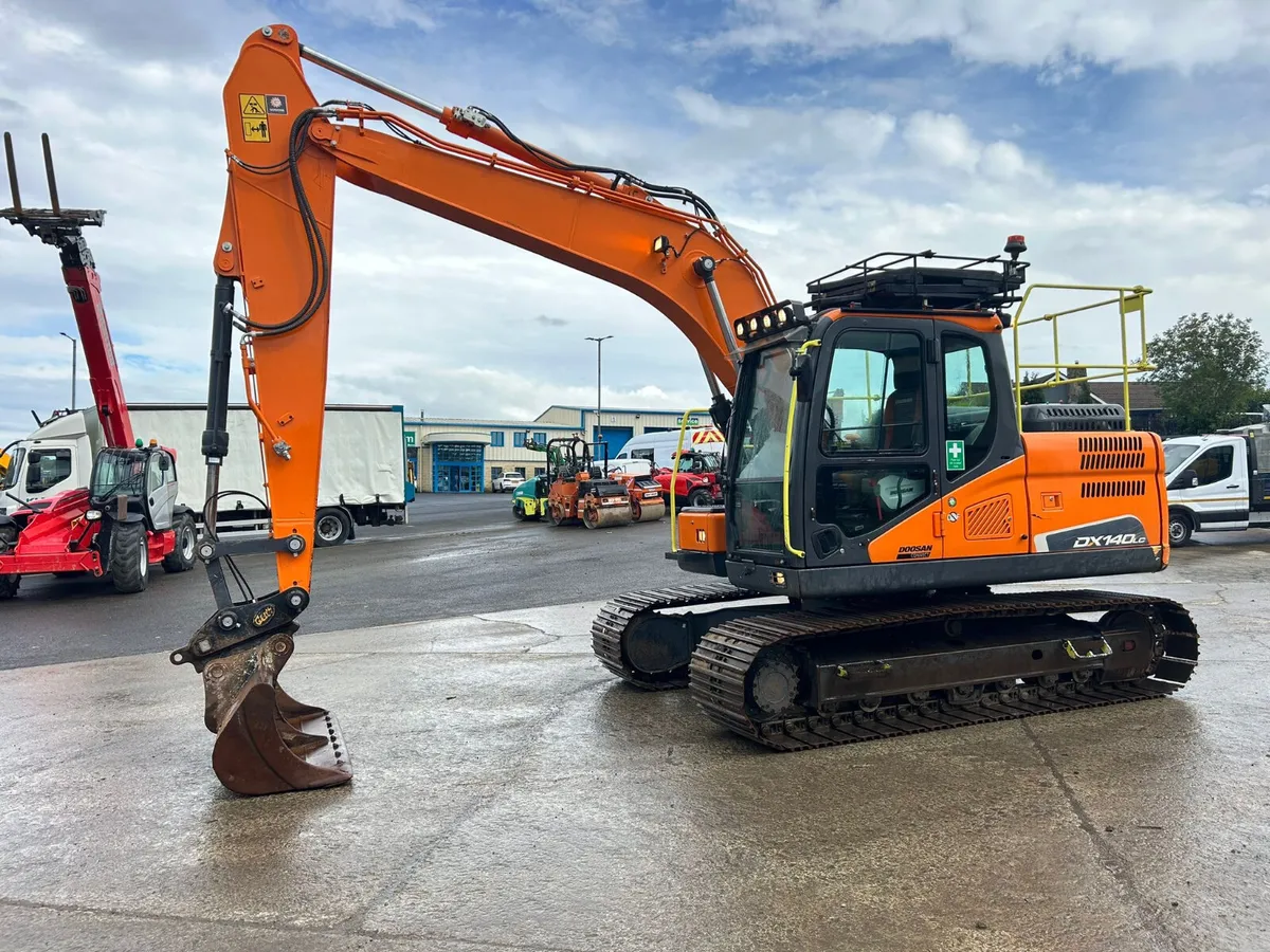 2021 Doosan DX140 LC - MULLANS - Image 4