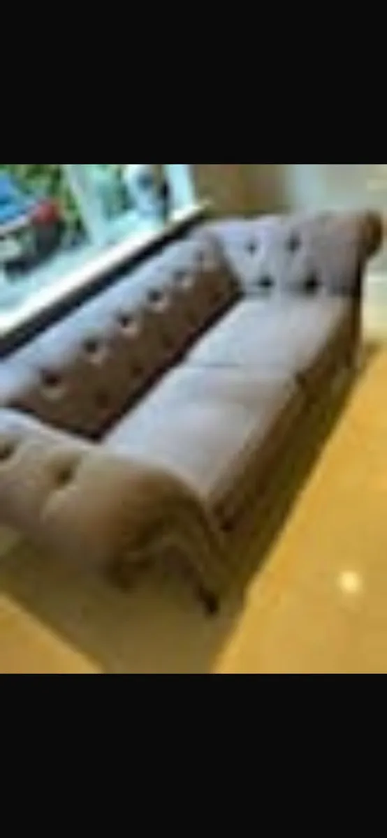 Couch - Image 2
