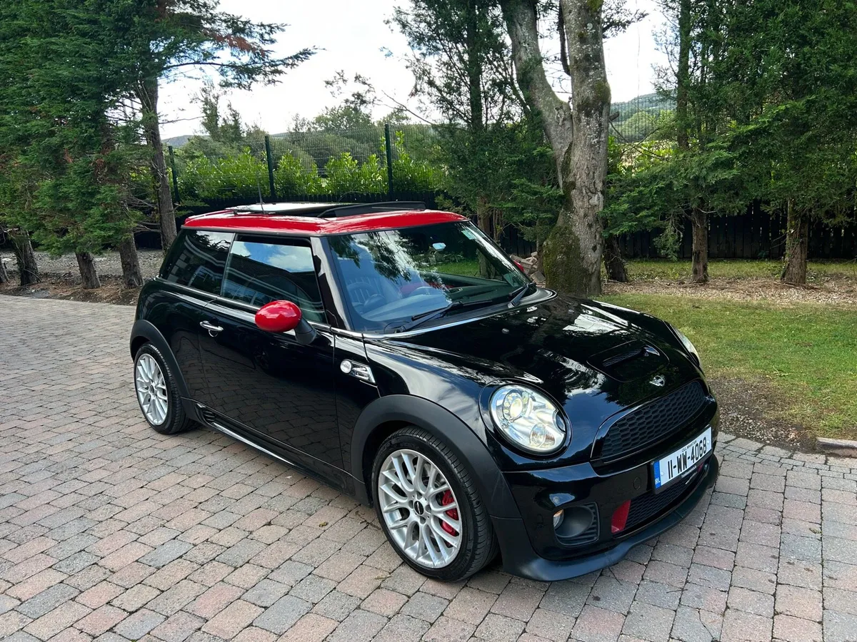 2011 Mini John Cooper Works High Spec - Image 2