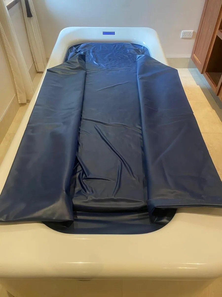 Professional Salon Dry Float Table - Image 1