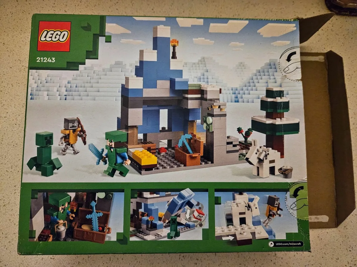 Lego: The Frozen Peaks 21243 - Image 1