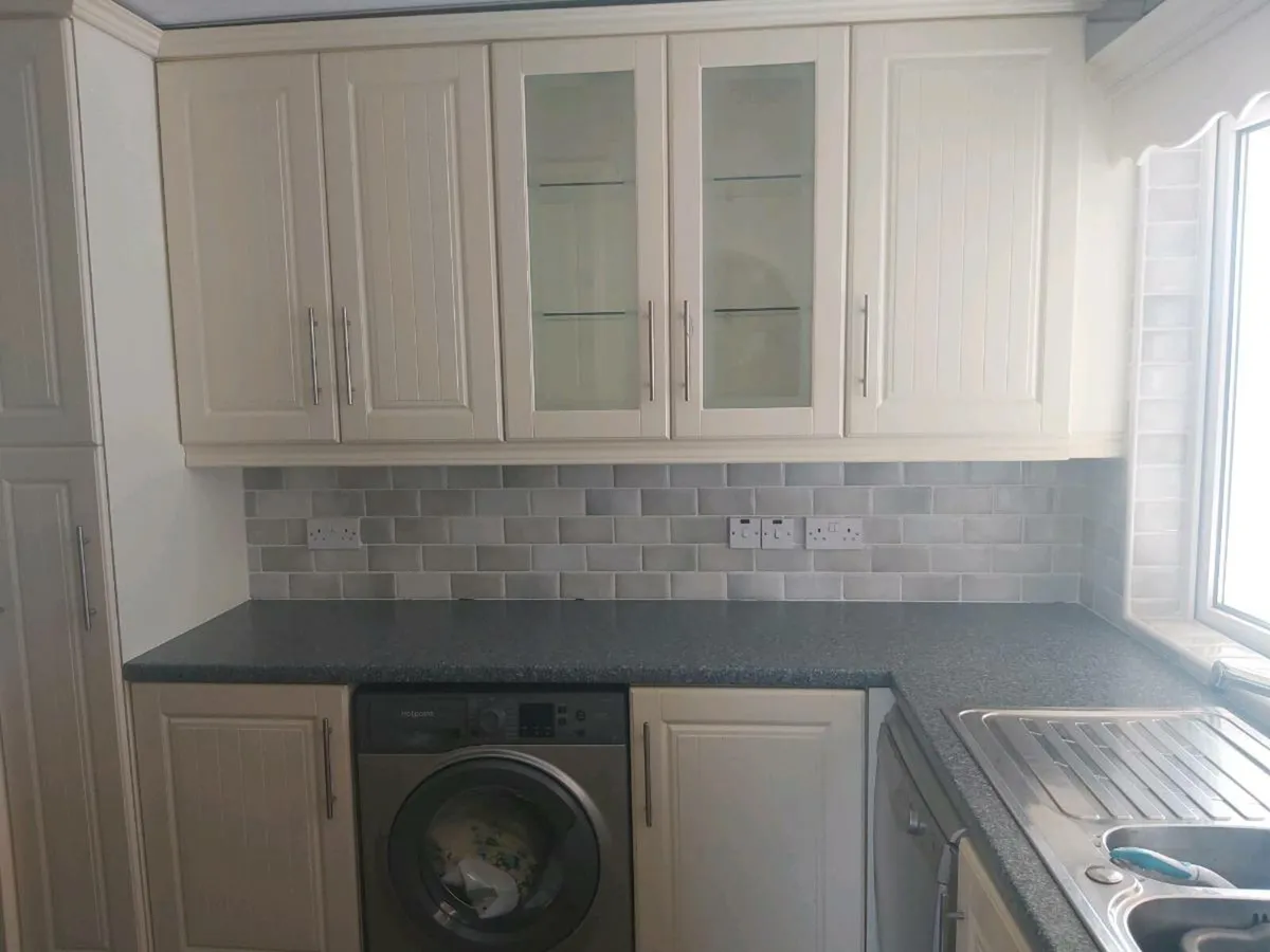 Kitchen - Image 4