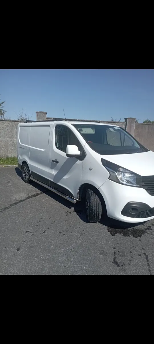 Van - Image 2