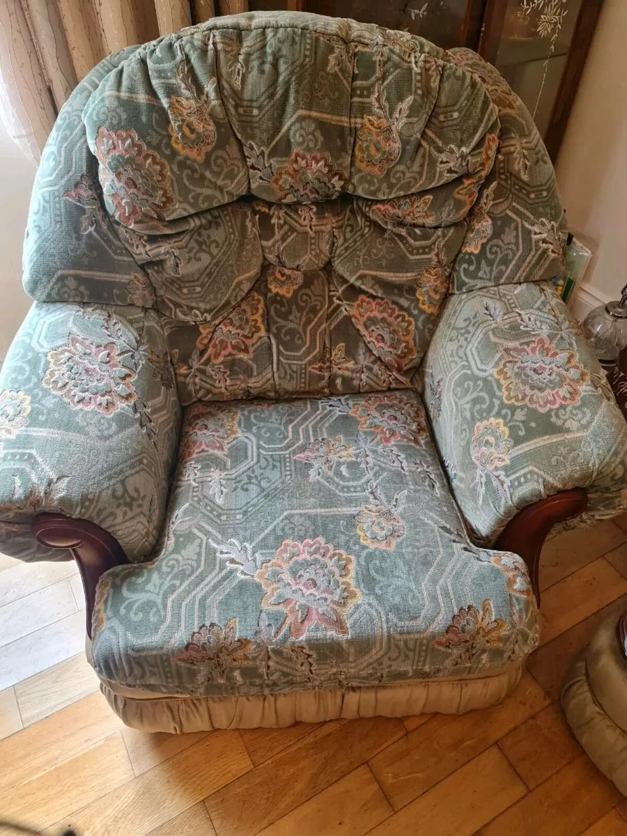 Couch - Image 2