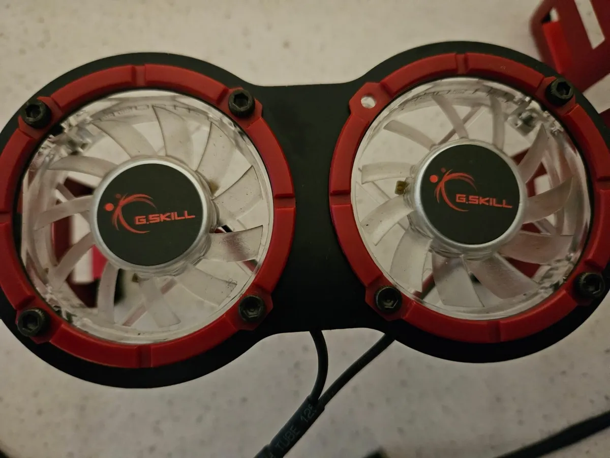 Pair of RAM coolers - Image 1