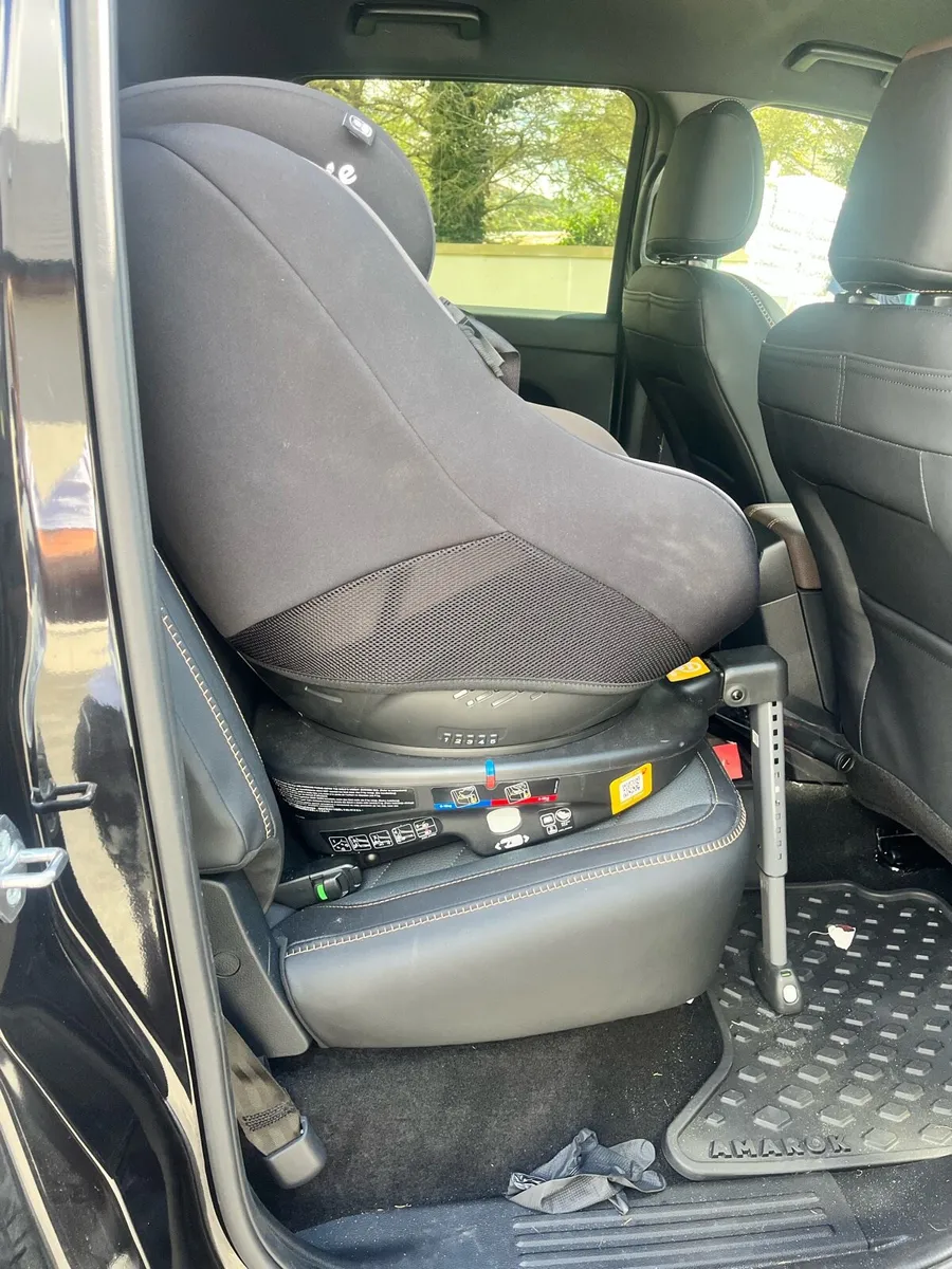 Car seat - Image 2