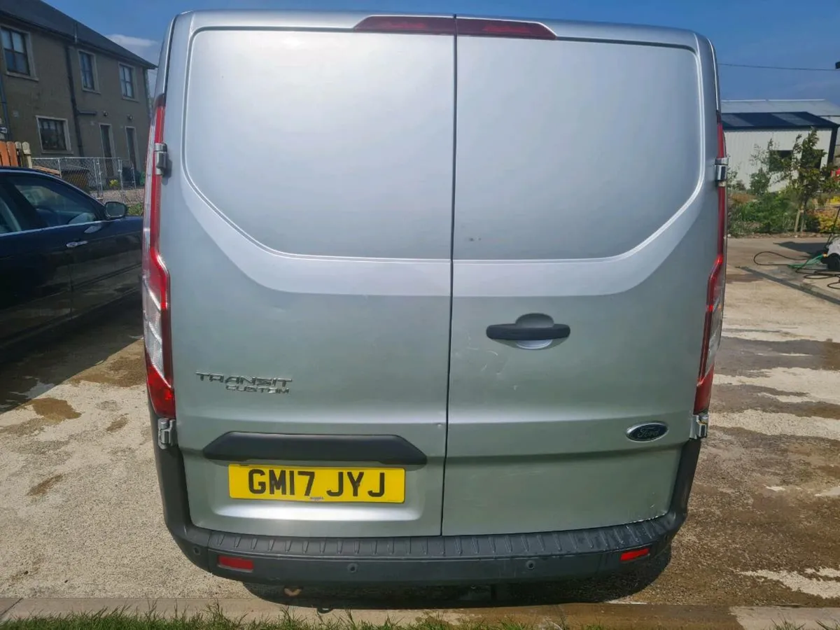 2017 FORD TRANSIT CUSTOM TREND ** NEEDS ENGINE ** - Image 4
