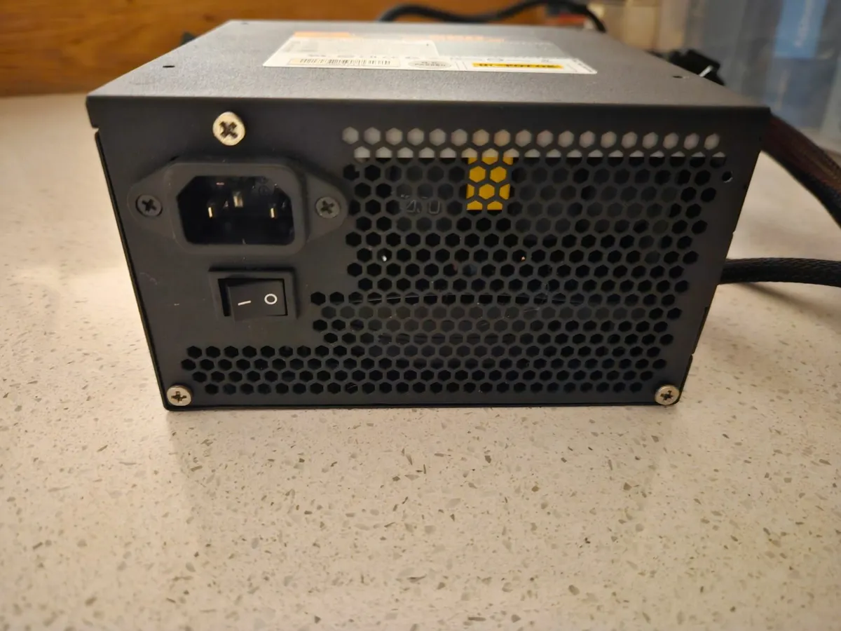 Corsair 550w Power Supply - Image 3