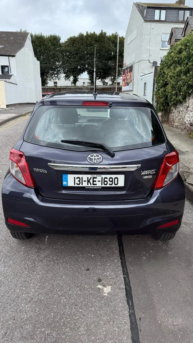 Toyota Yaris 2013 - Image 1