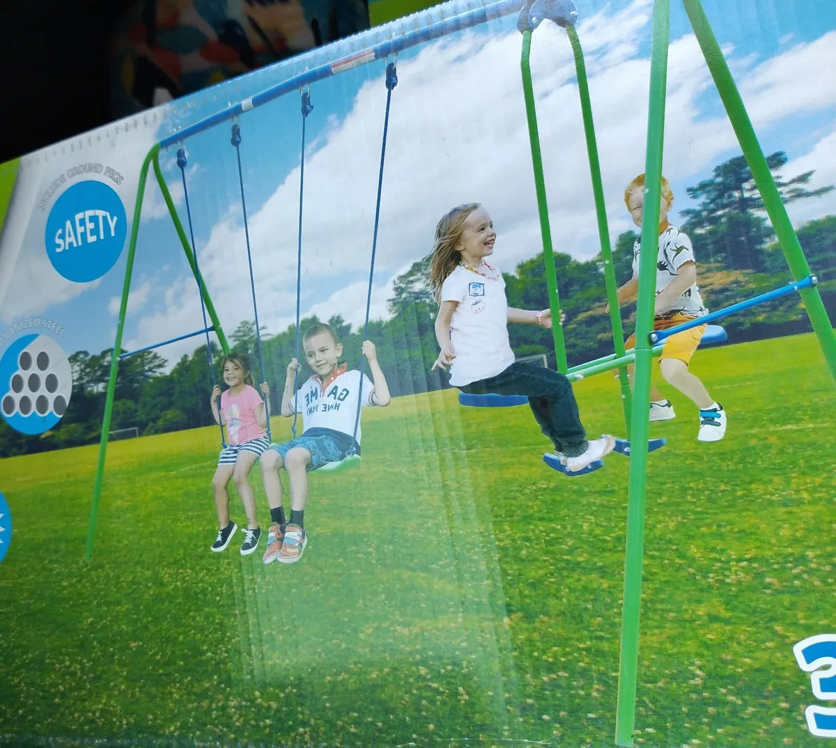 Swing set - Image 2