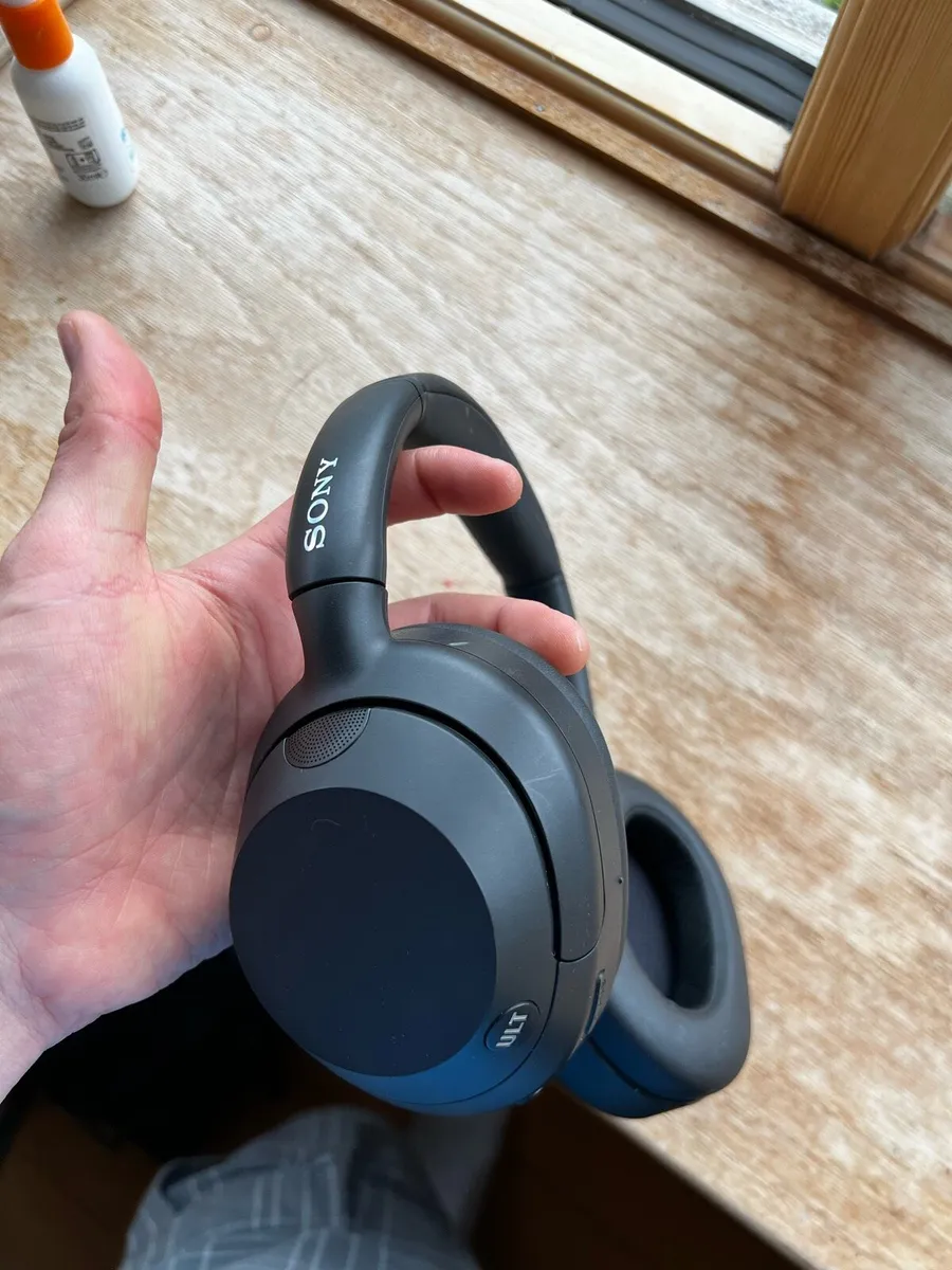 Sony ULT Wear Wireless Headphones - Image 4