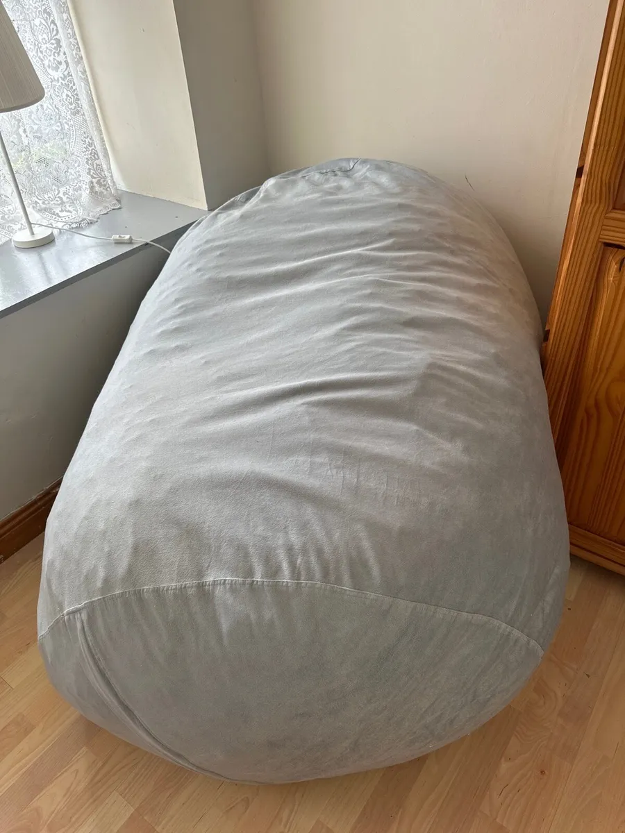 Adult size bean bag - Image 2