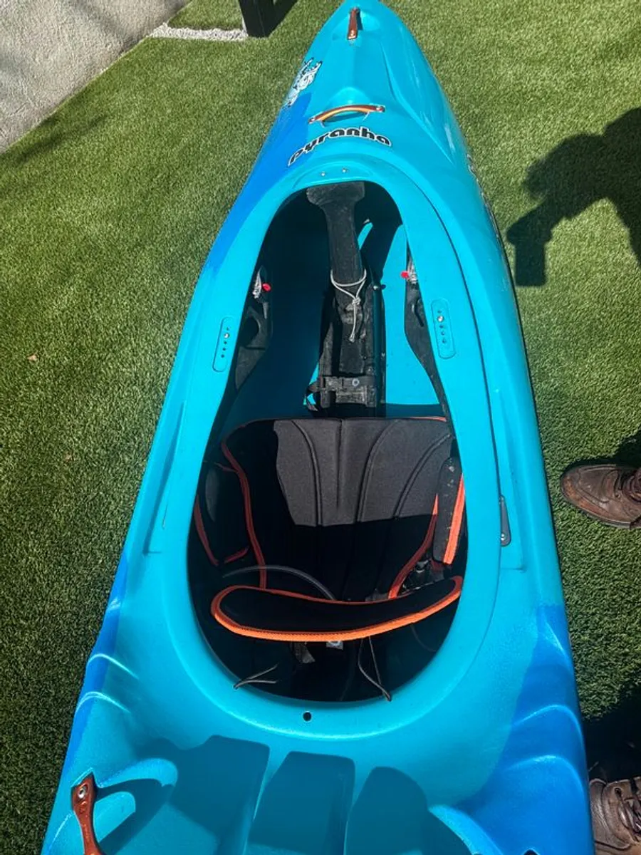 Pyranha Machno Kayak - Image 3