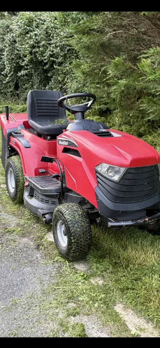 Ride on mower Mountfield hydrostatic 1530 - Image 1