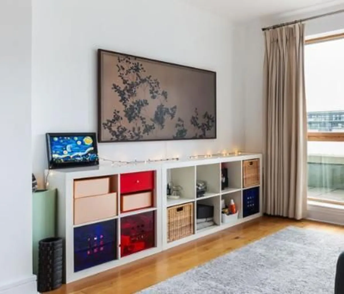 Samsung 65"  Frame Art Mode QLED 4K HDR Smart TV