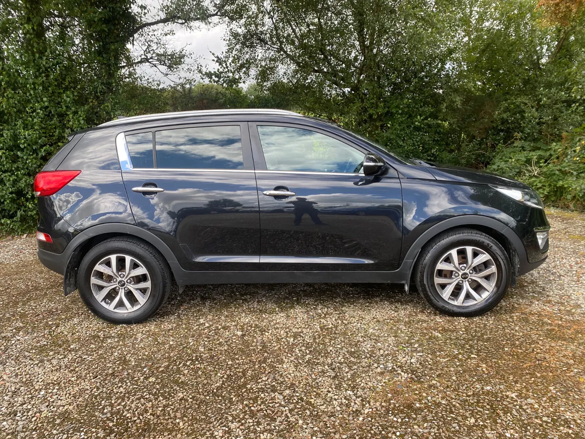 161 Kia Sportage 1.7 Diesel SE Platinum - Image 2