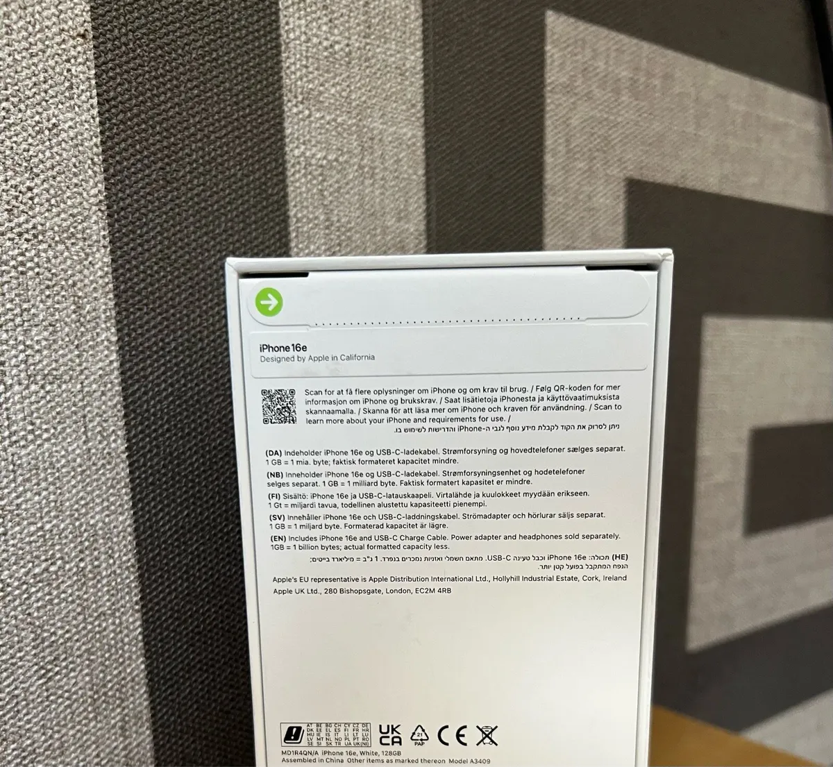 Brand new Apple iPhone 16e (SIM FREE) - Image 2