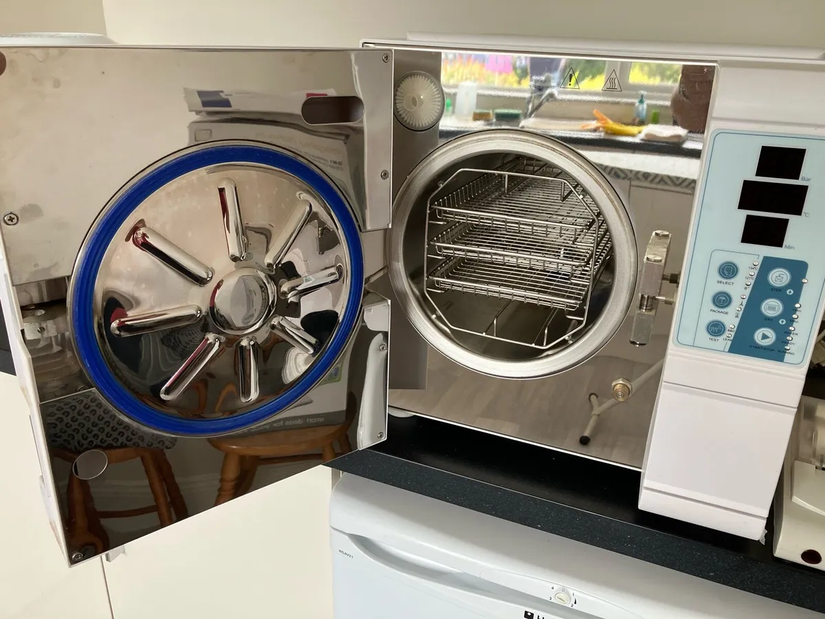 Autoclave - Enigma 12 Litre - Image 2