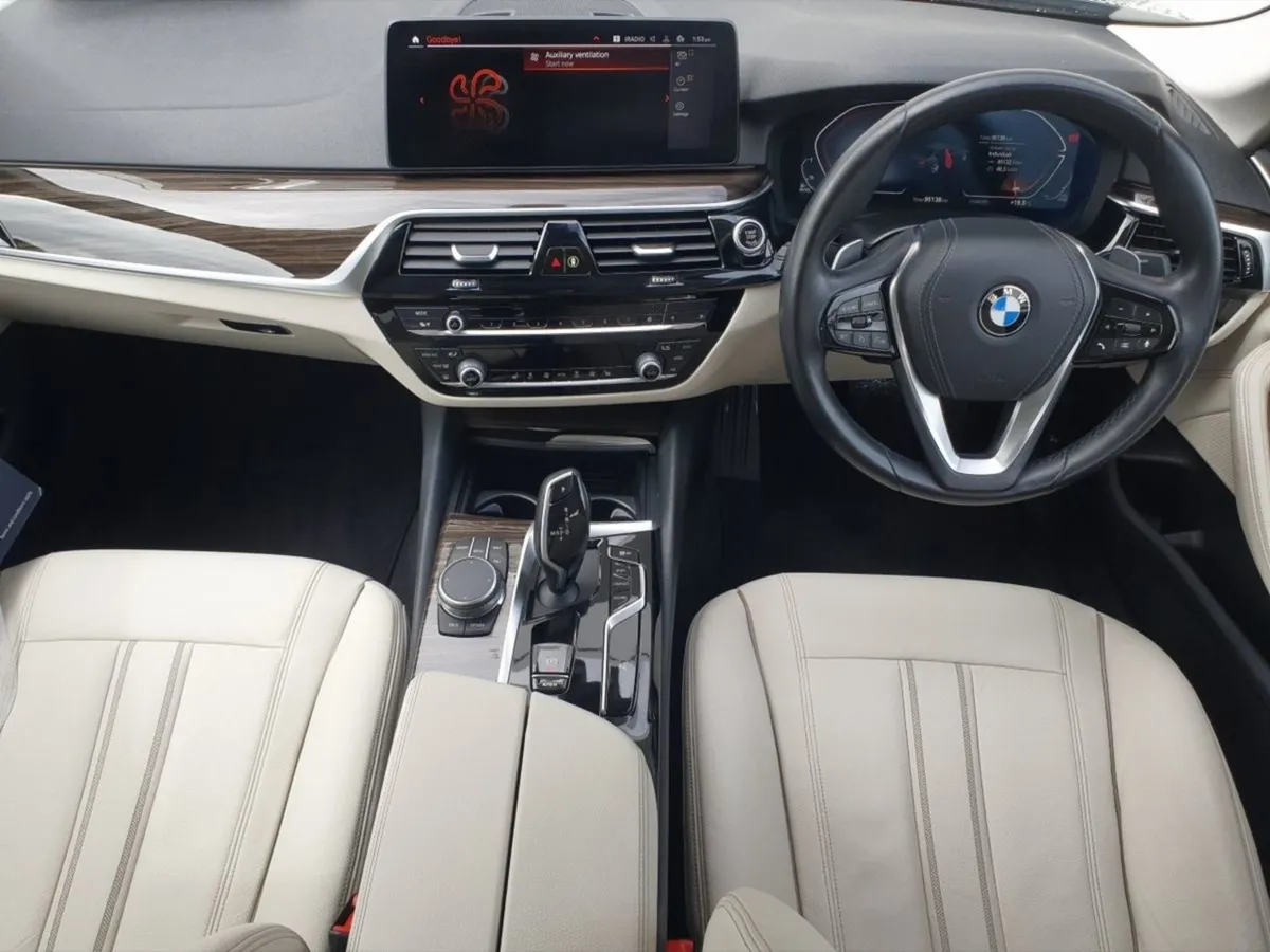 BMW 5 Series 520d SE Saloon - Image 4