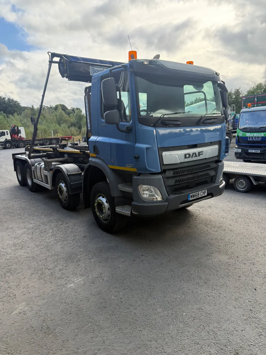 DAF CF410 HOOKLOADER - Image 2