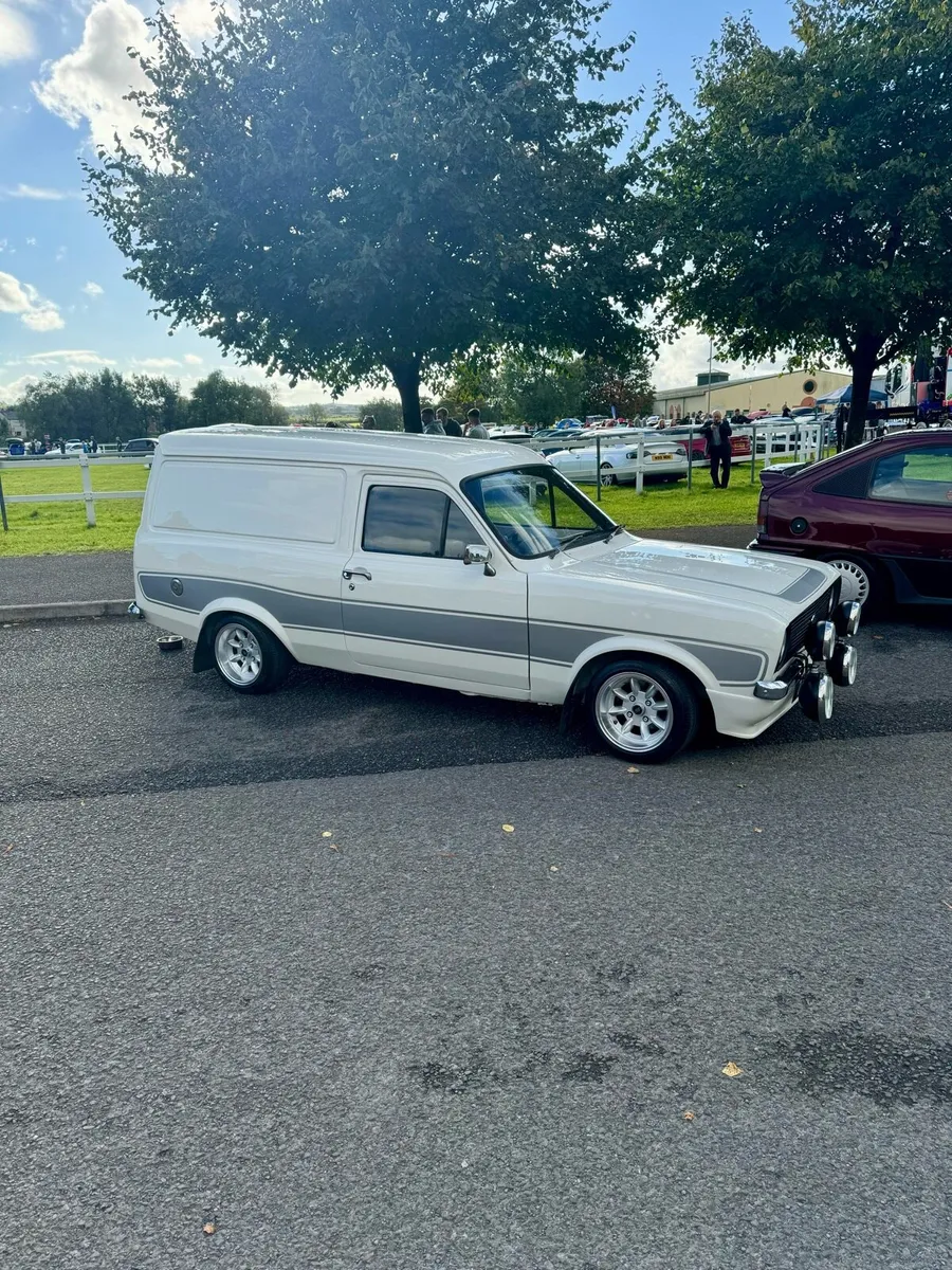 Ford Escort Mk2 RS2000 Van - Image 3