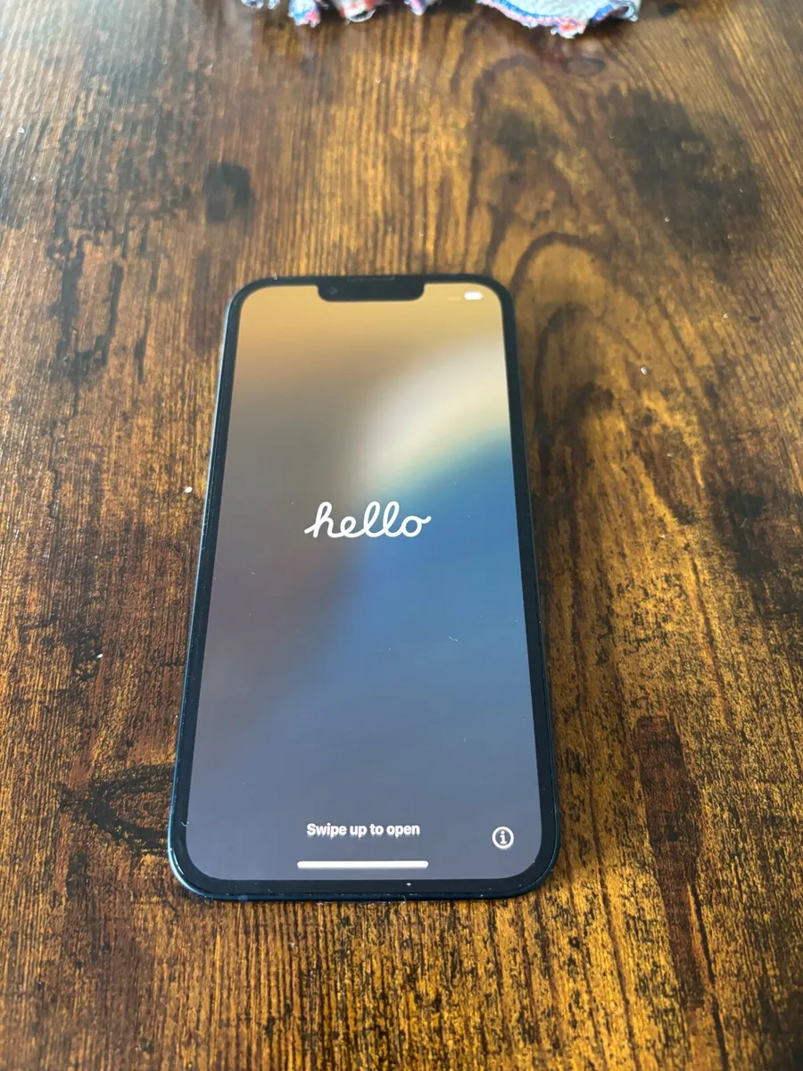 iPhone 13 - Image 1