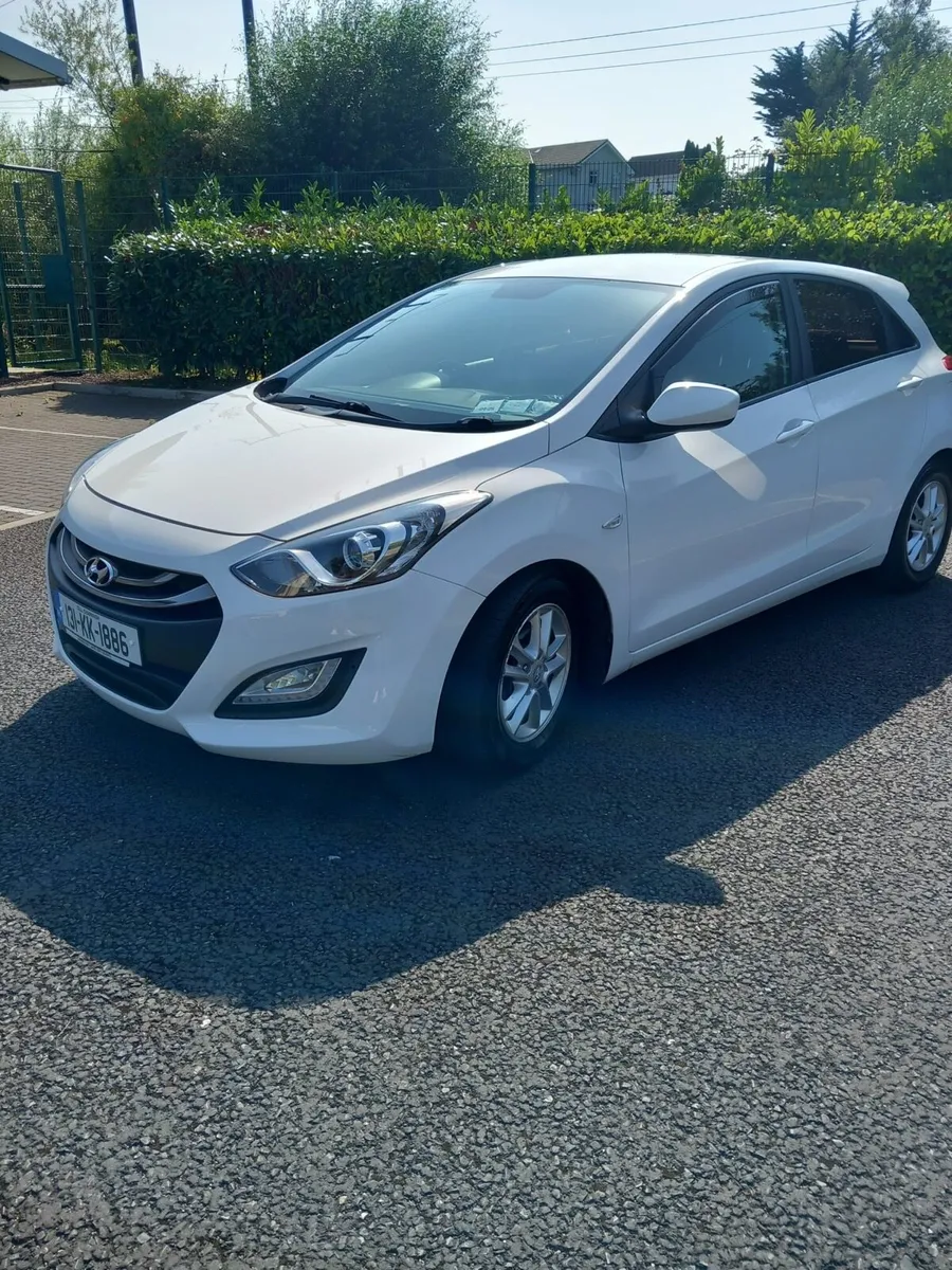 Hyundai i30 - Image 2