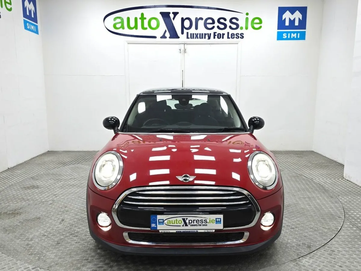 Mini Cooper 1.5 Automatic, Reversing camera - Image 3