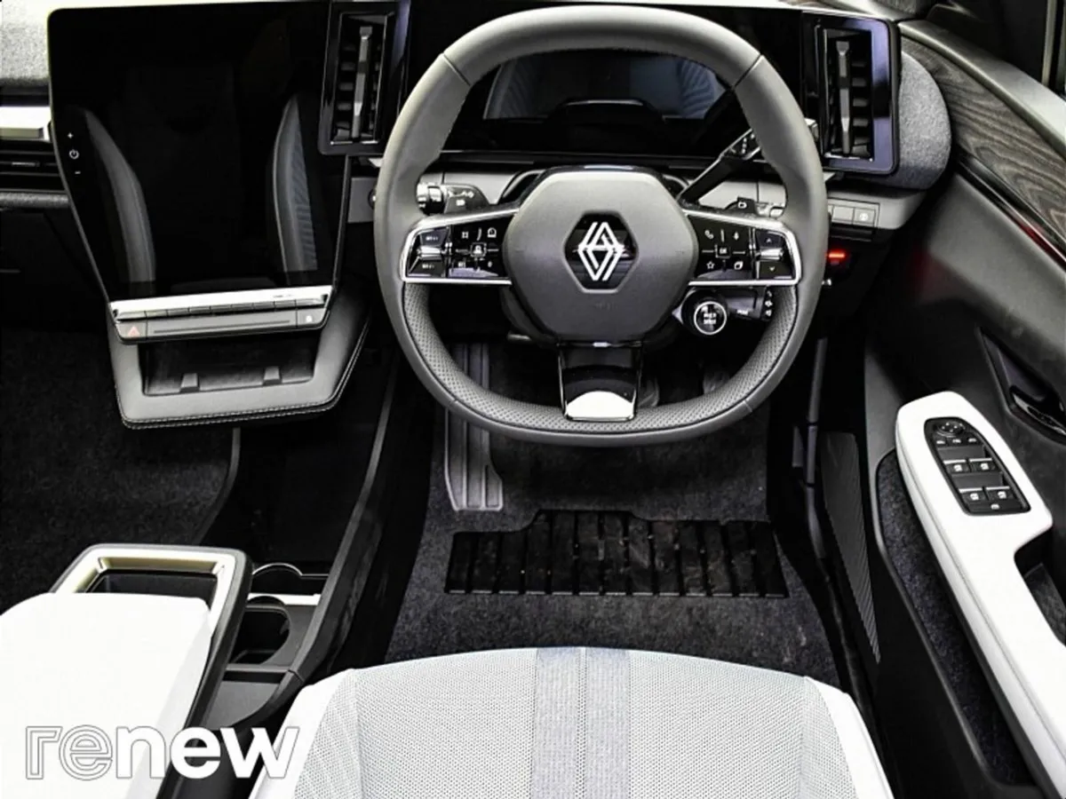 Renault Scenic E-tech Iconic 87kwh 220hp - Image 3