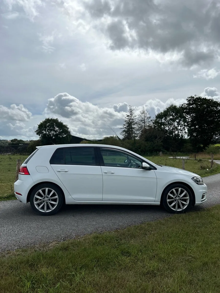 Volkswagen Golf 1.0 TSI Comfort Line 110 BHP - Image 3