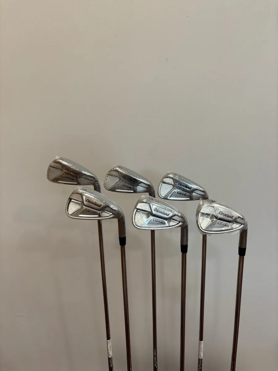 New Cleveland Launcher UHX Irons 5-PW - Image 1