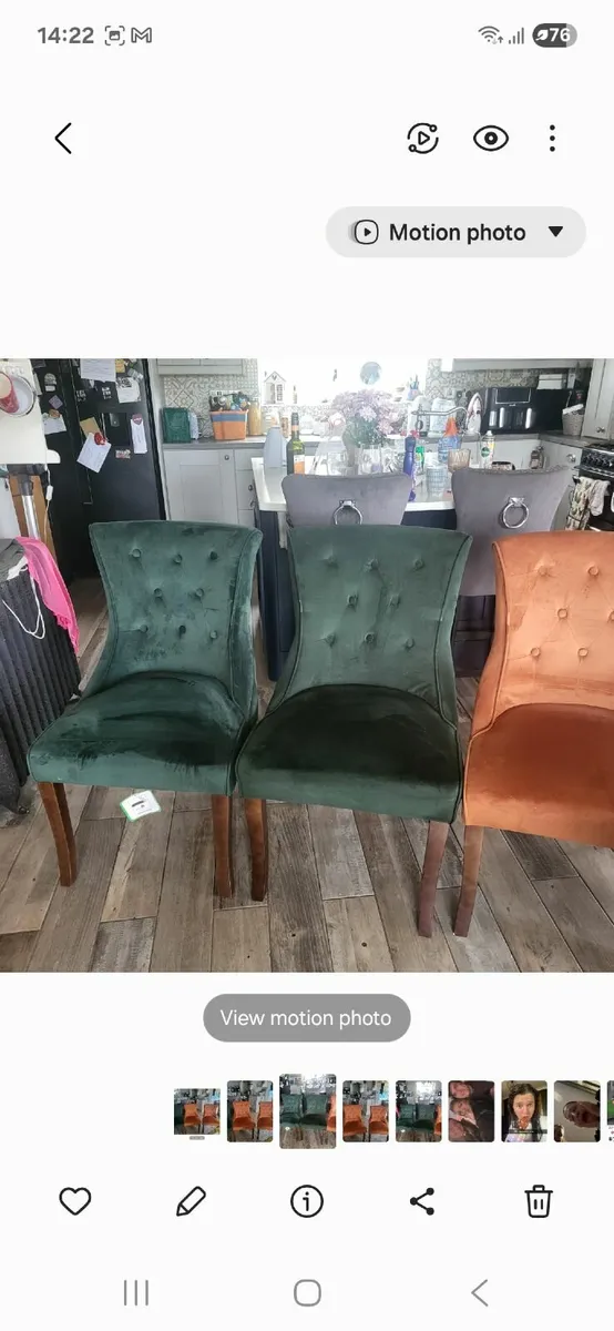 4 Velvet Chairs - Image 1