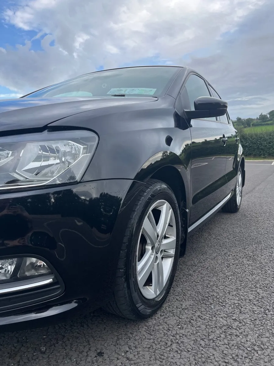 Volkswagen Polo 2016 Black Diesel - Image 2
