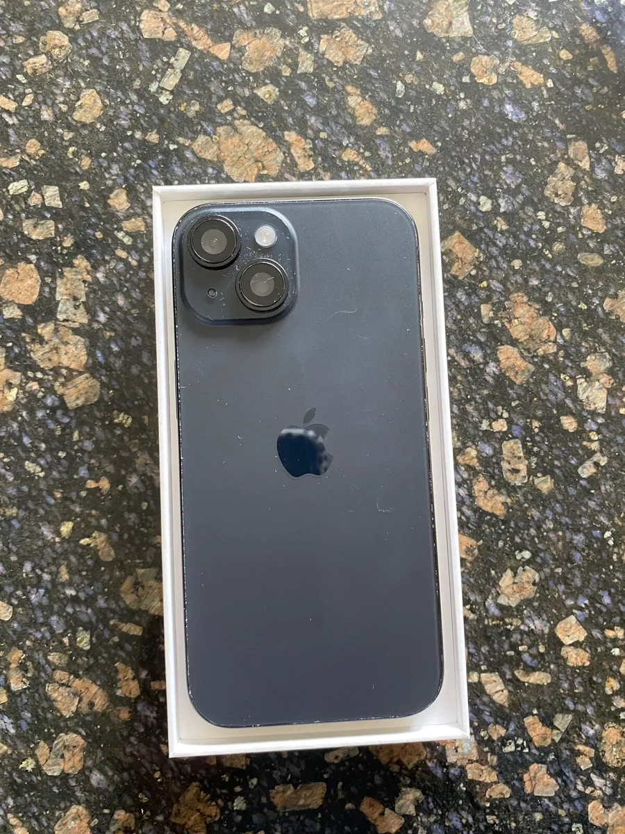 Apple IPhone 15 Black 128GB - Image 1